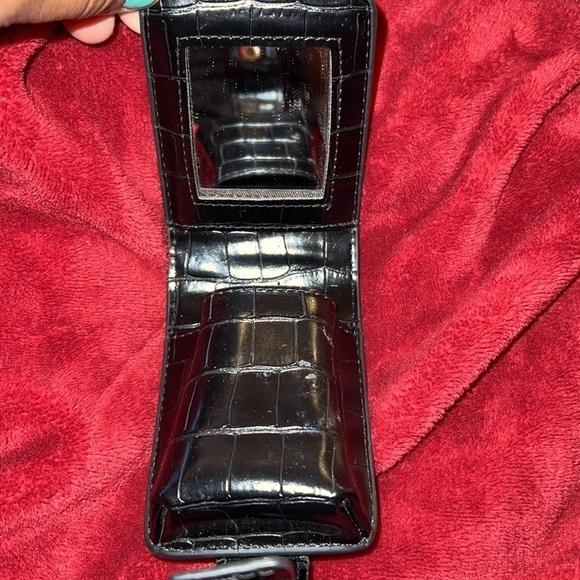 Black Croc vegan leather lipstick case with mirror - Picture 4 of 7
